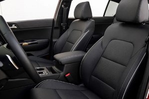 2021 Kia Sportage vs. 2021 Toyota RAV4: A Different Experience
