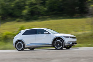 How the 2024 Hyundai Ioniq 5 Stands Out from Other Electric Vehicles