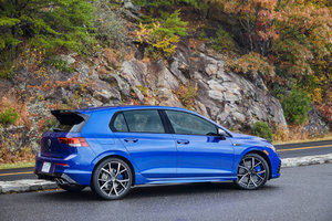 The Ultimate Comparison: 2023 Volkswagen Golf R vs. 2023 Honda Civic Type R