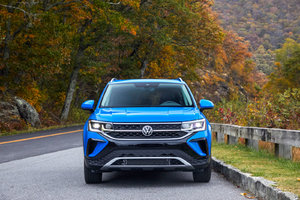 Clash of the Compact SUVs: Volkswagen Taos vs. Honda HR-V