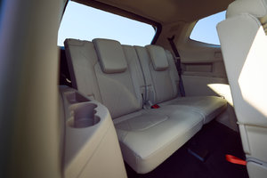 2024 Volkswagen Atlas vs Chevrolet Traverse: Objective Analysis of the Midsize SUV Battle