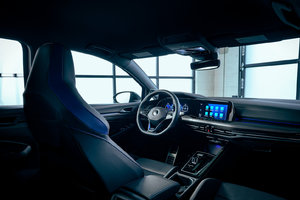 The 2024 Volkswagen Golf R: A Balanced All-Season Super-Performer