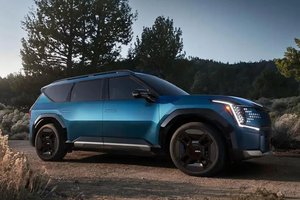 Discover the 2025 Kia EV9 in Pickering, ON