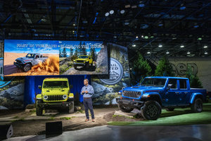 2024 Jeep Gladiator: Unveiling The Beast Within at the North American International Auto Show