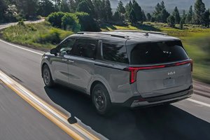 Kia Carnival 2025 : essai routier et avis.