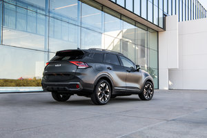 All-new 2023 Kia Sportage PHEV arrives with 51 kilometres of electric range