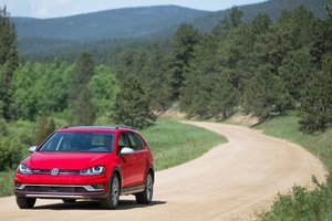 Le Volkswagen Golf Alltrack est nommé Véhicule canadien de l’année