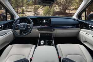 2025 Kia Carnival Hybrid: Release Date, Specs, Updates, Seating Options