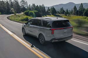 2025 Kia Carnival Hybrid: Release Date, Specs, Updates, Seating Options