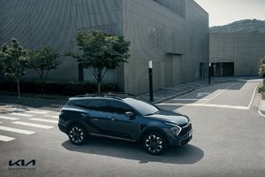 This Is The 2023 Kia Sportage - Predictably Stunning Kia Design, X-Line Availability, Futuristic Interior