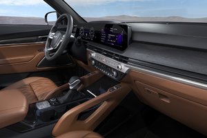 The 2023 Kia Telluride Inherits Kia's Curved, Seamless, 12.3-Inch Screen