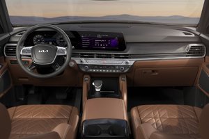 The 2023 Kia Telluride Inherits Kia's Curved, Seamless, 12.3-Inch Screen