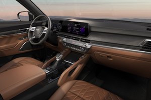 The 2023 Kia Telluride Inherits Kia's Curved, Seamless, 12.3-Inch Screen