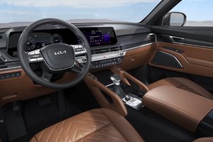 The 2023 Kia Telluride Inherits Kia's Curved, Seamless, 12.3-Inch Screen