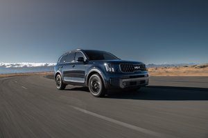 The 2023 Kia Telluride Inherits Kia's Curved, Seamless, 12.3-Inch Screen