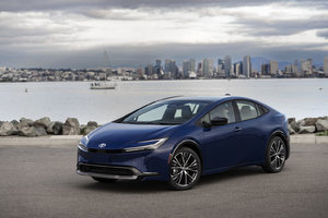Wards Auto Acknowledges 2024 Toyota Prius Prime's Engine Among Top 10 for 2023