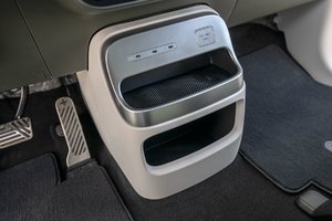 Hyundai IONIQ 9 Rear Seat Console