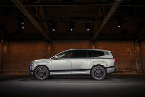 Hyundai IONIQ 9 Side View