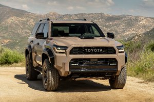 2025 Toyota 4Runner Beauty Shot