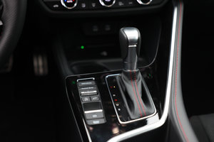 2025 Acura ADX At Acura Pickering Gear Shift