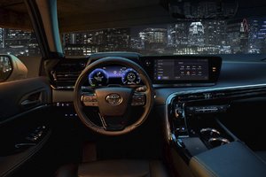 Toyota Miria Steering Wheel And Driver's Perspective