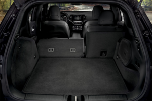 2023 Jeep Cherokee trunk