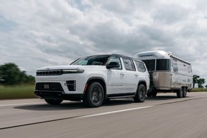 Pourquoi le Jeep Grand Wagoneer 2026 est le véhicule ultime pour les vacances en famille