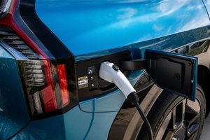 The 2024 Kia EV9: A Trailblazer in Luxury Electric SUVs