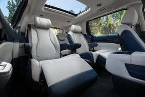 Everything You Want to Know About the 2025 Kia Carnival