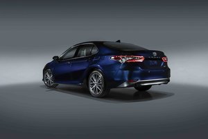 Dévoilement de la Toyota Camry 2024 : Une symphonie de puissance et d'innovation