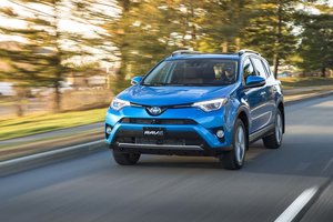 2017 Toyota Prius and 2017 Toyota RAV4 Hybrid Named Green Vehicle of the Year