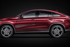 2018 Mercedes-Benz GLE: The promise of luxury and refinement.