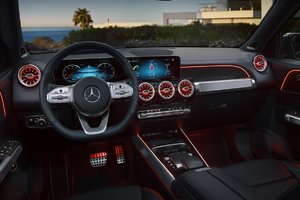 Mercedes-Benz GLB 2022.