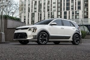 Introducing 2025 Kia's Electric and Hybrid Vehicles