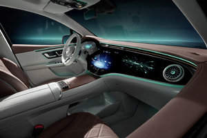 Premier coup d’œil au tout nouveau Mercedes-EQ EQE VUS 2023