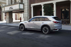 Voici le tout nouveau Mazda CX-90 2024