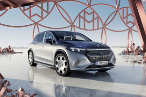 Mercedes-Benz Electric Vehicles on Showcase at St-Hyacinthe Electric Vehicle Show