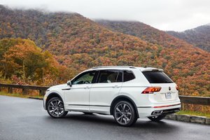 Comment le nouveau Volkswagen Tiguan 2024 se distingue du Subaru Forester 2024