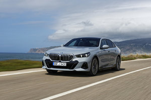 Un aperçu de la nouvelle BMW i5 xDrive40 2025