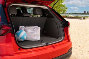 Chevrolet ramène la Bolt EV avec une autonomie estimée à 410 km et un prix de départ de 39 999 $