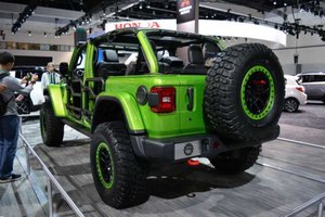 Le tout nouveau Jeep Wrangler JL 2018 présenté au Salon de l’auto de Los Angeles