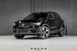 2023 Volvo XC40 PLUS DARK - Pictures
