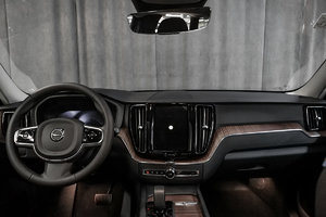 Volvo XC60 2023 PLUS DARK DENIM BLUE - Pictures