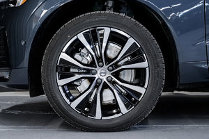 Volvo XC60 2023 PLUS DARK DENIM BLUE - Pictures