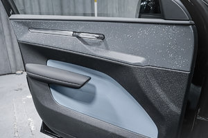 2025 Volvo EX30 - Onyx Black - Pictures