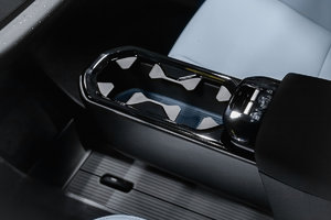 2025 Volvo EX30 - Onyx Black - Pictures