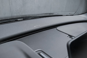 2025 Volvo EX30 - Onyx Black - Pictures