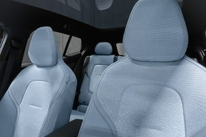 2025 Volvo EX30 - Onyx Black - Pictures