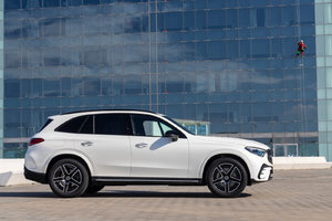 Coup d’oeil le tout nouveau Mercedes-Benz GLC 2023 qui arrive cette année