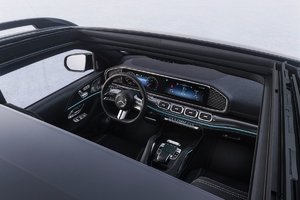 Le Mercedes-Benz GLE 2024 rafraîchi apporte de nouvelles technologies et une efficacité accrue